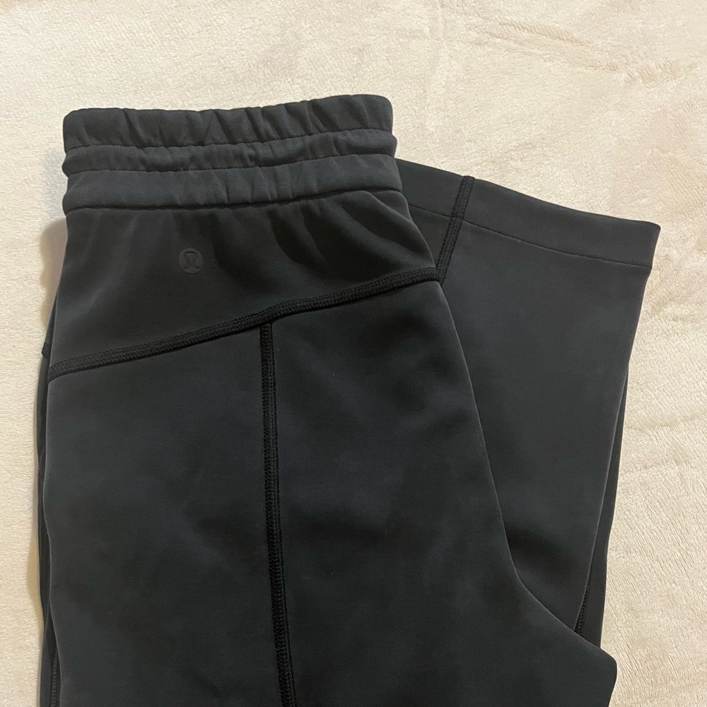 lululemon softstreme pants cropped